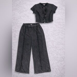 Women’s Two-Piece Set – Smoky Black, Size Medium